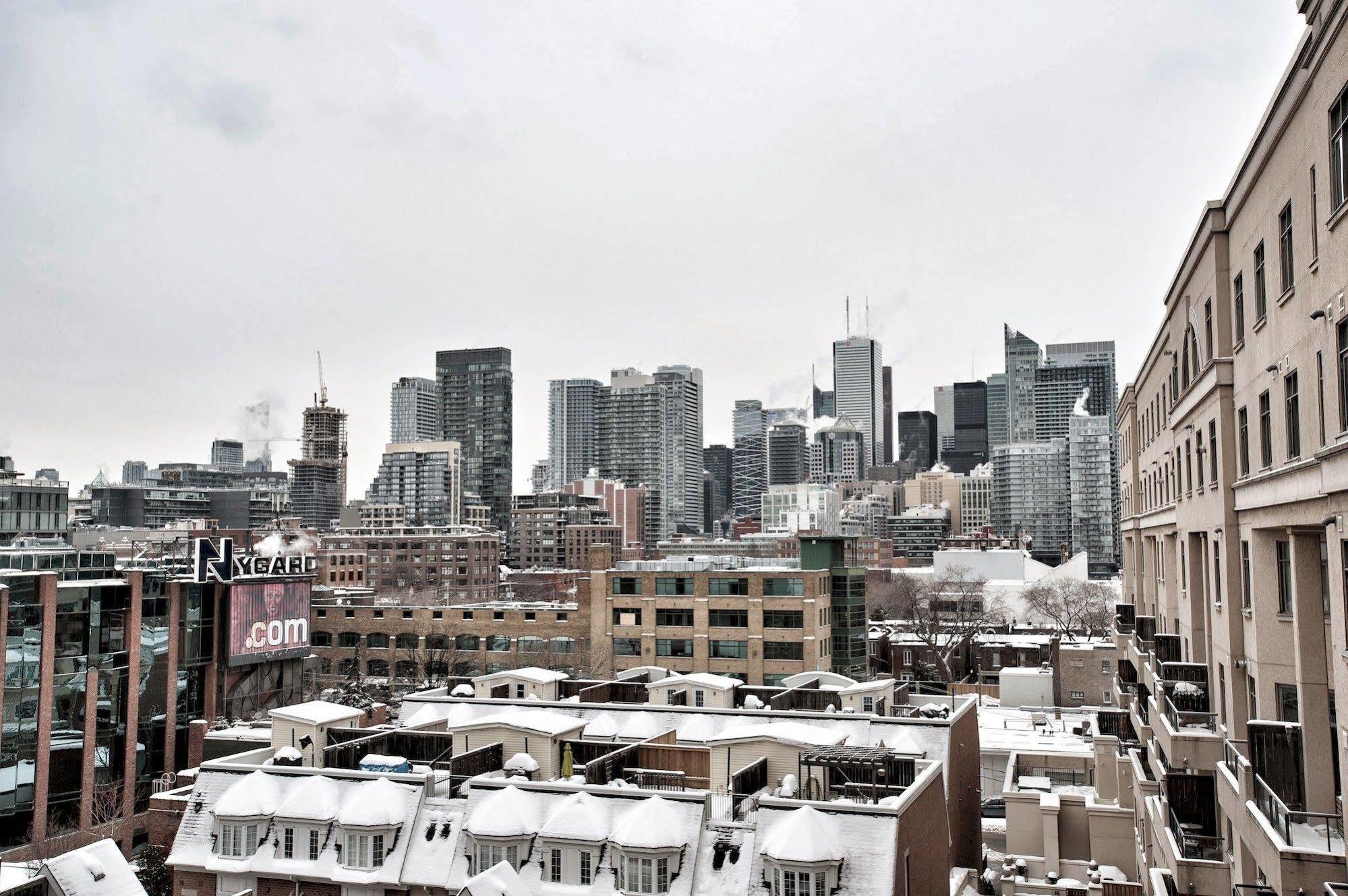 Life Suites Luxury Downtown Condos Toronto Exterior foto